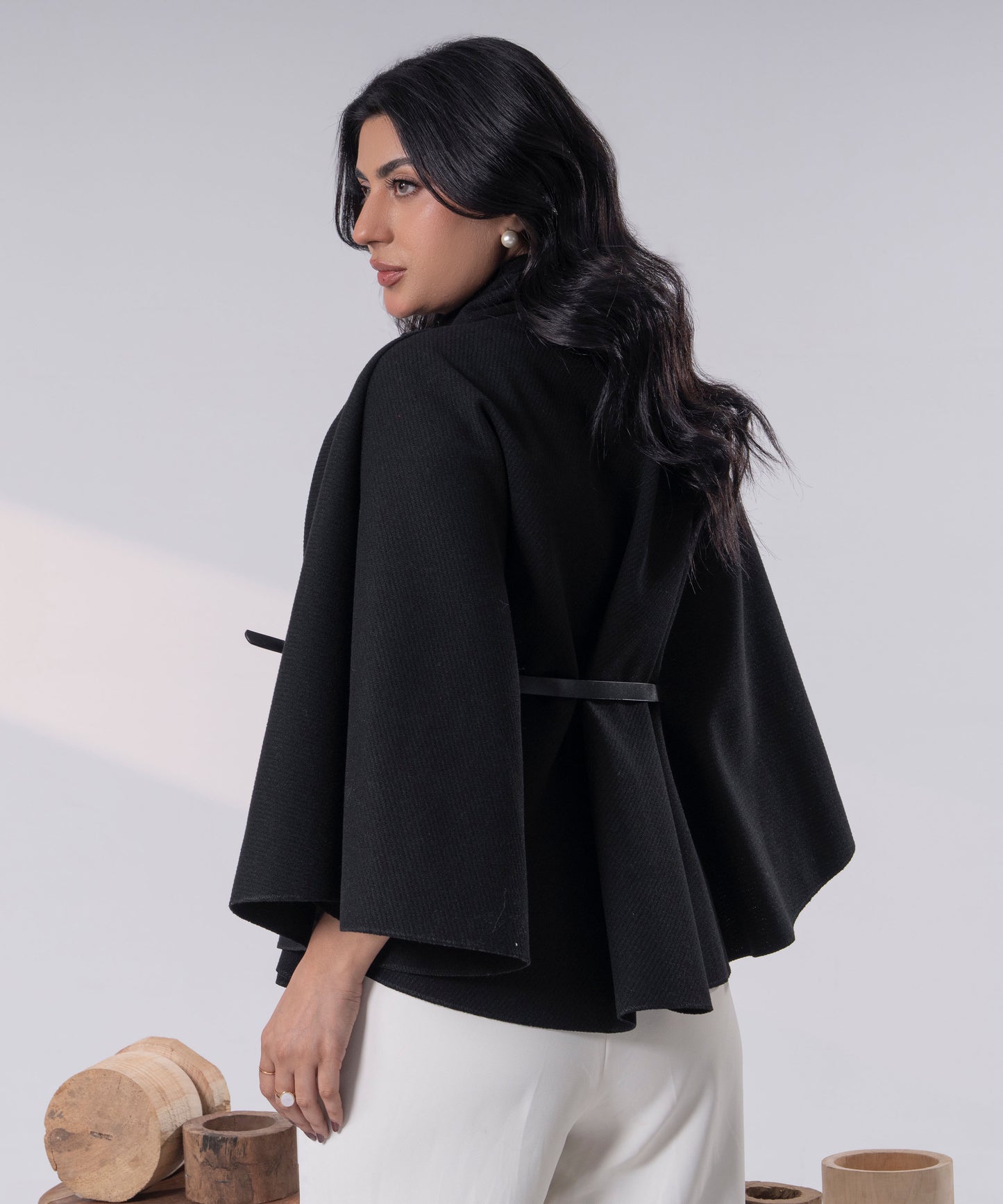 The Pearl Accent High-Neck Cape (Camel)