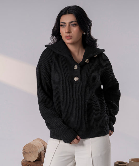 The Asymmetric Button-Neck Pullover (Noir)
