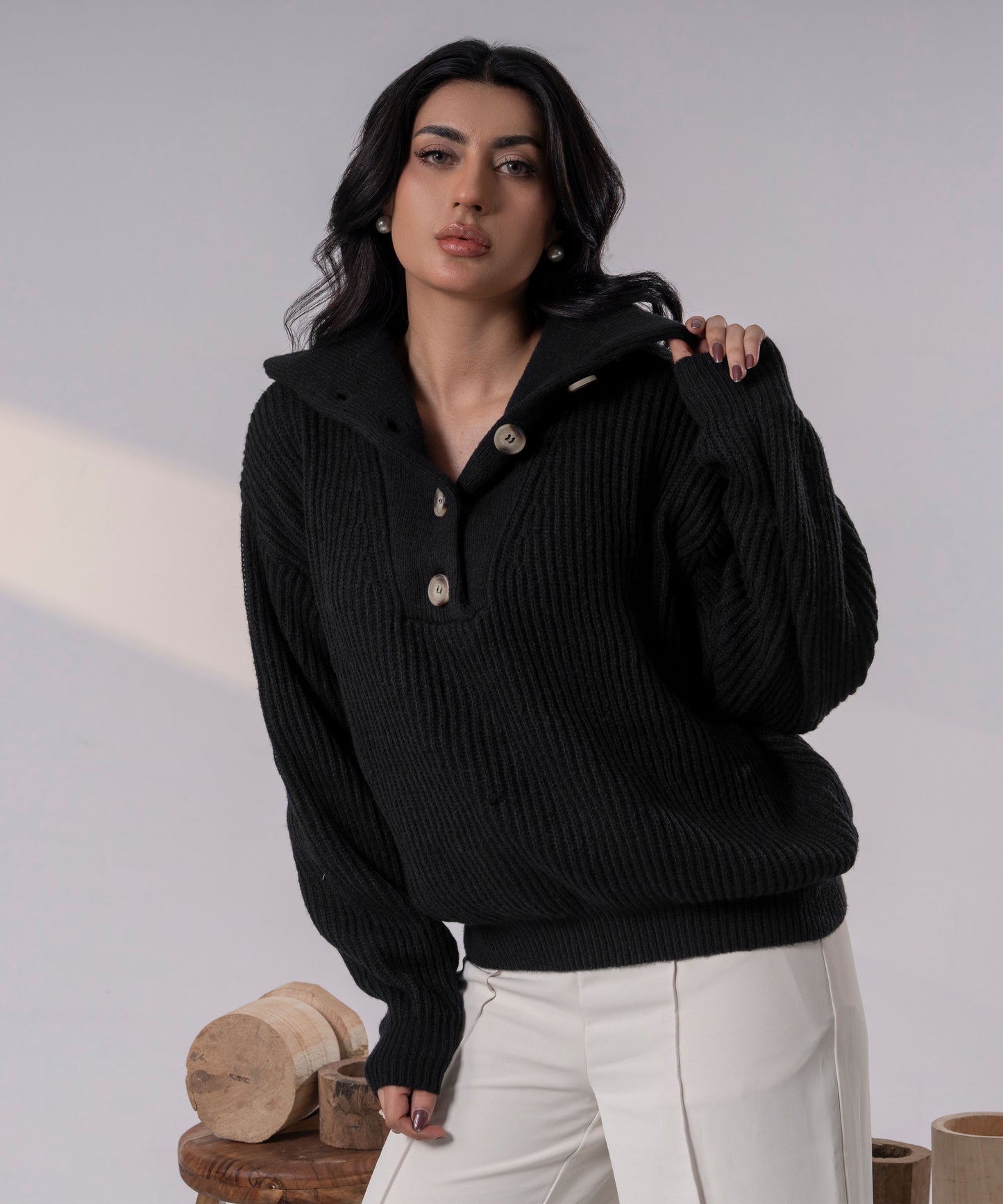 The Asymmetric Button-Neck Pullover (Noir)