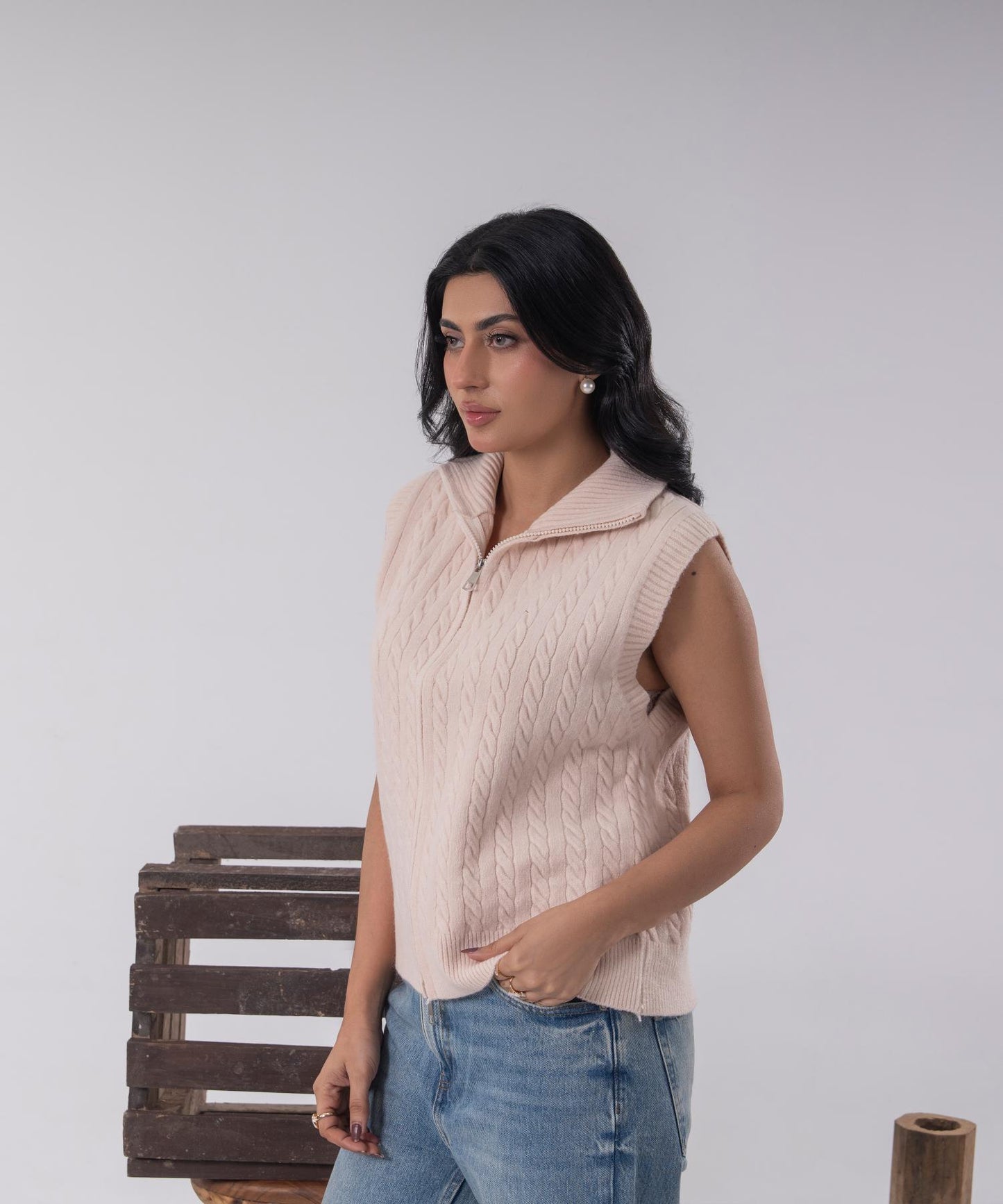 Cable Knit Zipper Vest