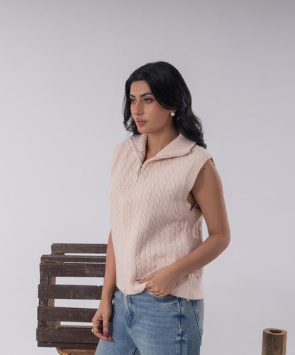 Cable Knit Zipper Vest