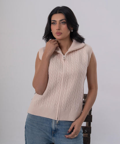 Cable Knit Zipper Vest