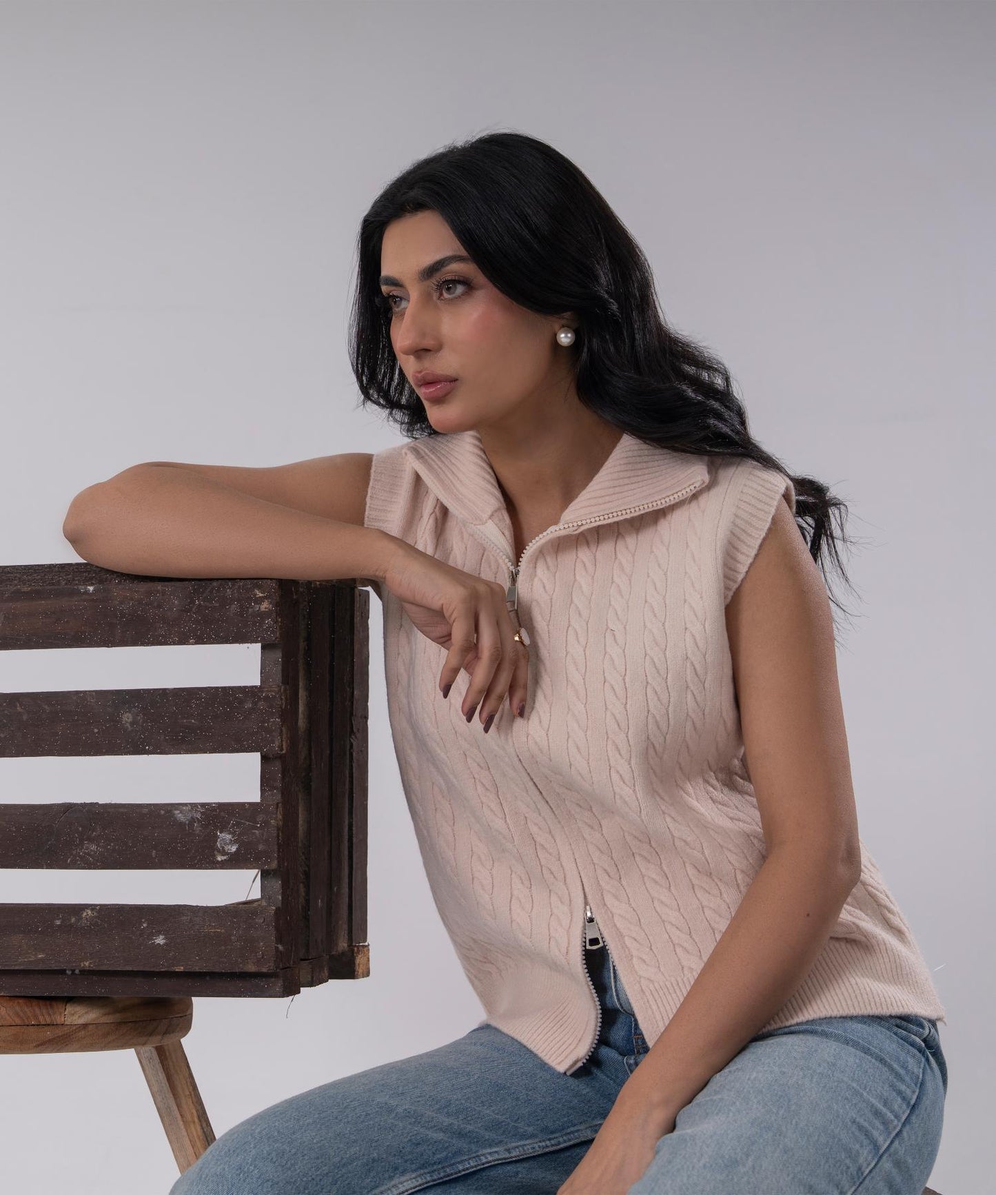 Cable Knit Zipper Vest