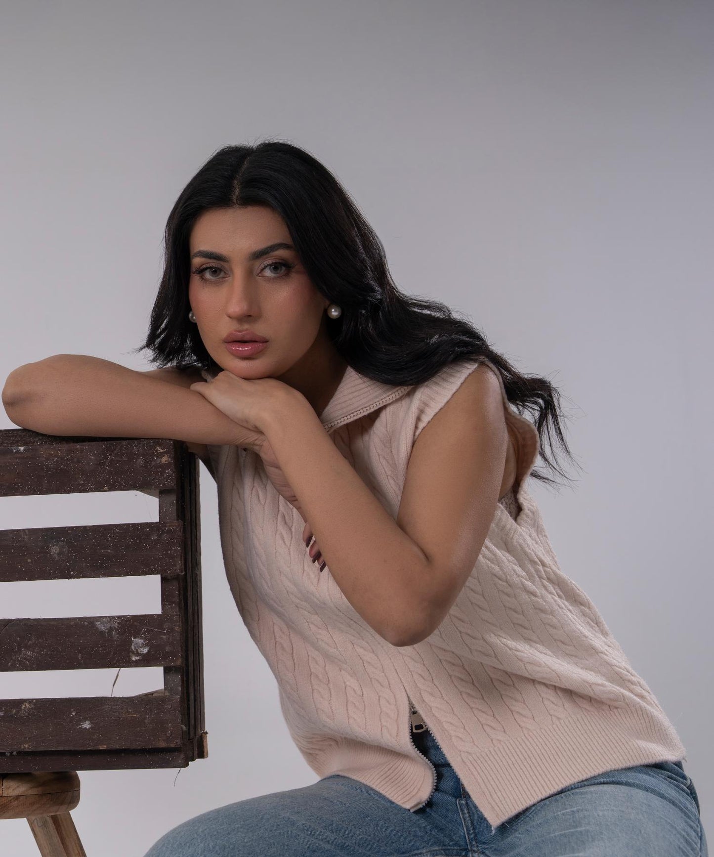 Cable Knit Zipper Vest