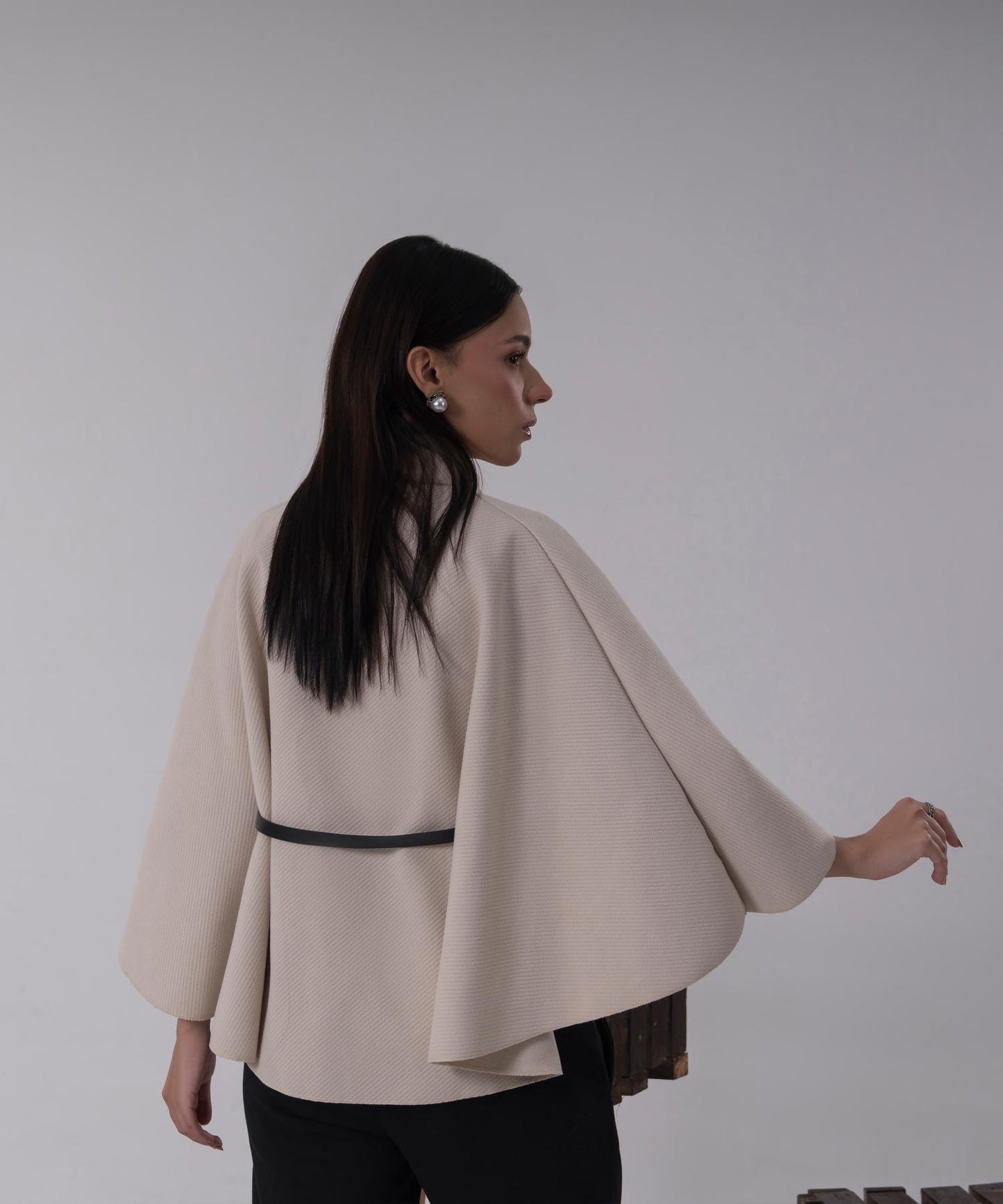 The Pearl Accent High-Neck Cape (Grey)