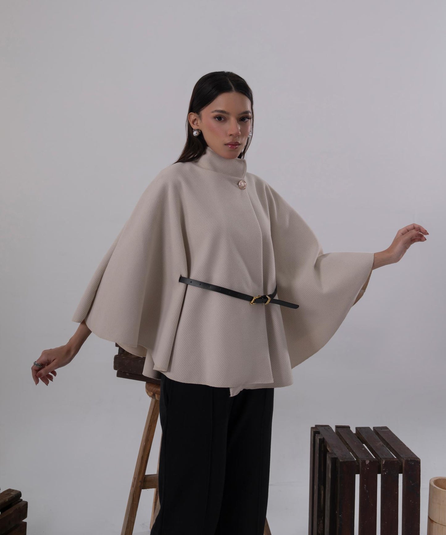The Pearl Accent High-Neck Cape (Grey)