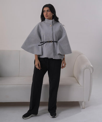 The Pearl Accent High-Neck Cape (Black)