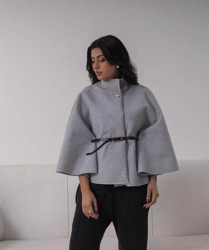 The Pearl Accent High-Neck Cape (Black)