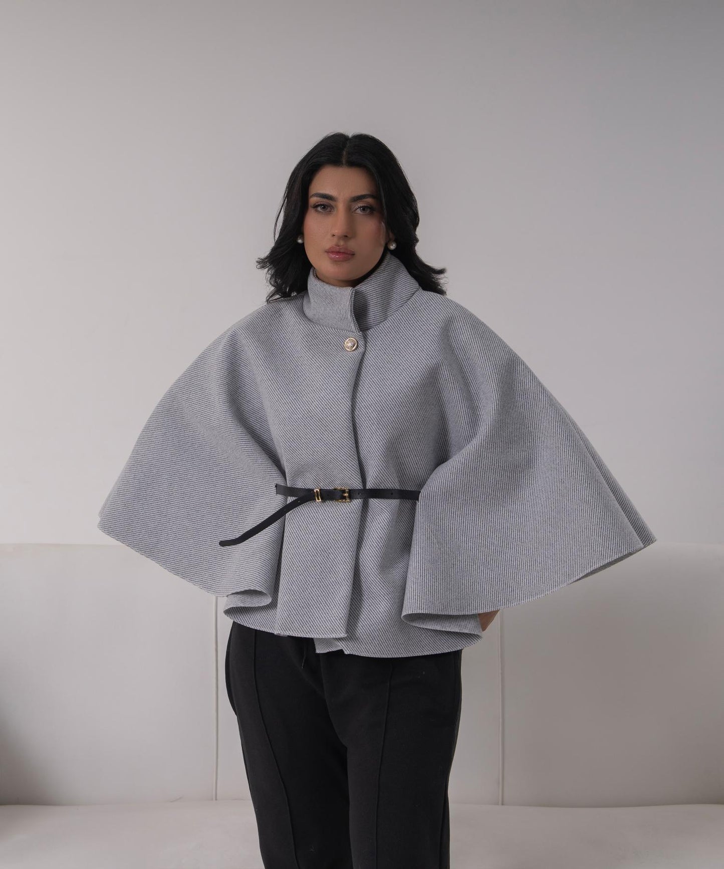 The Pearl Accent High-Neck Cape (Black)