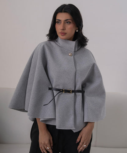 The Pearl Accent High-Neck Cape (Black)