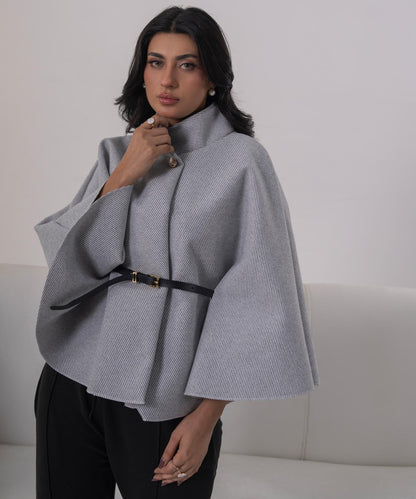 The Pearl Accent High-Neck Cape (Black)