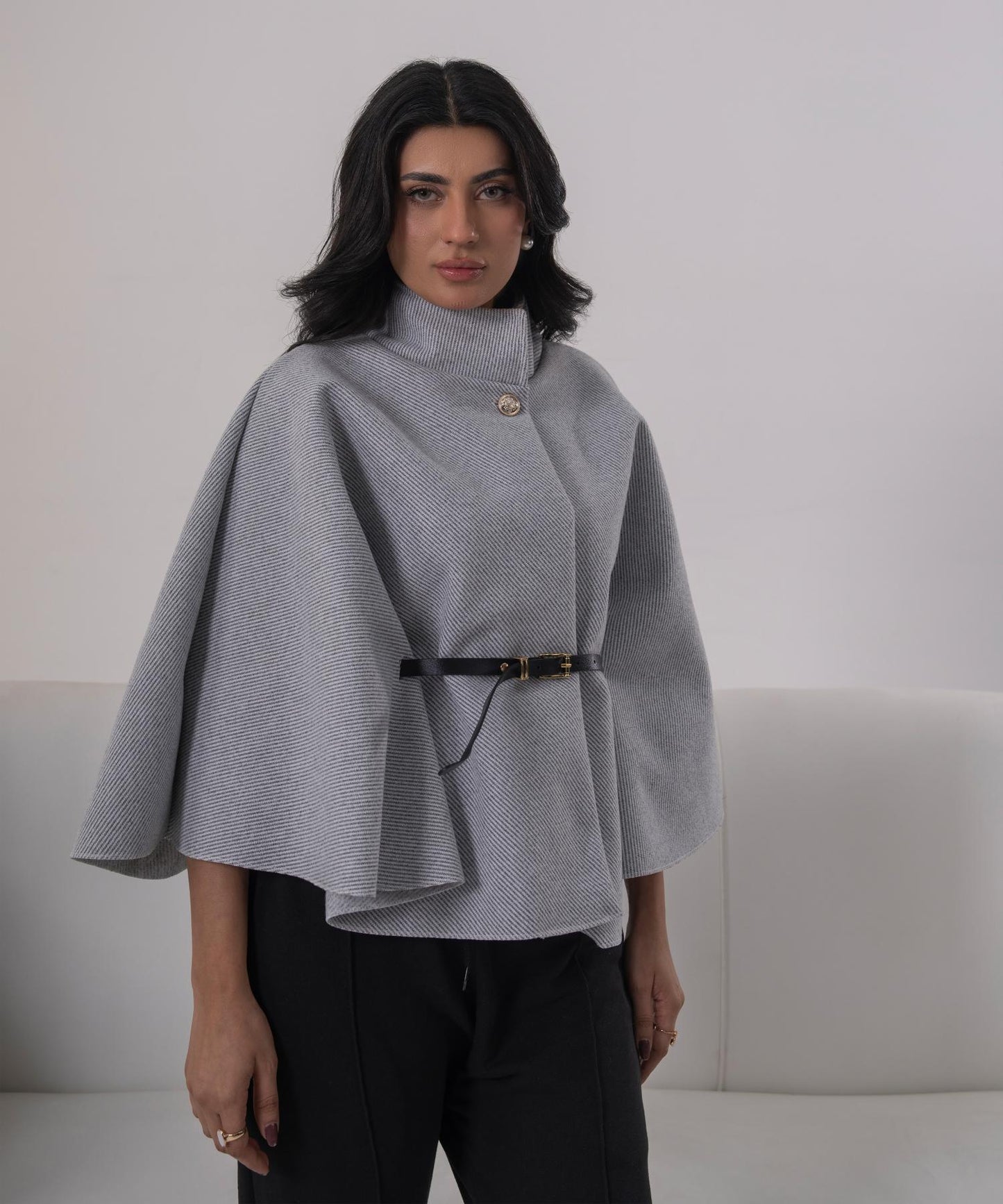 The Pearl Accent High-Neck Cape (Black)