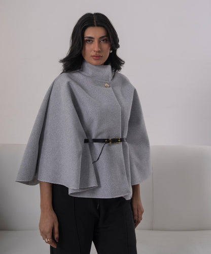 The Pearl Accent High-Neck Cape (Black)