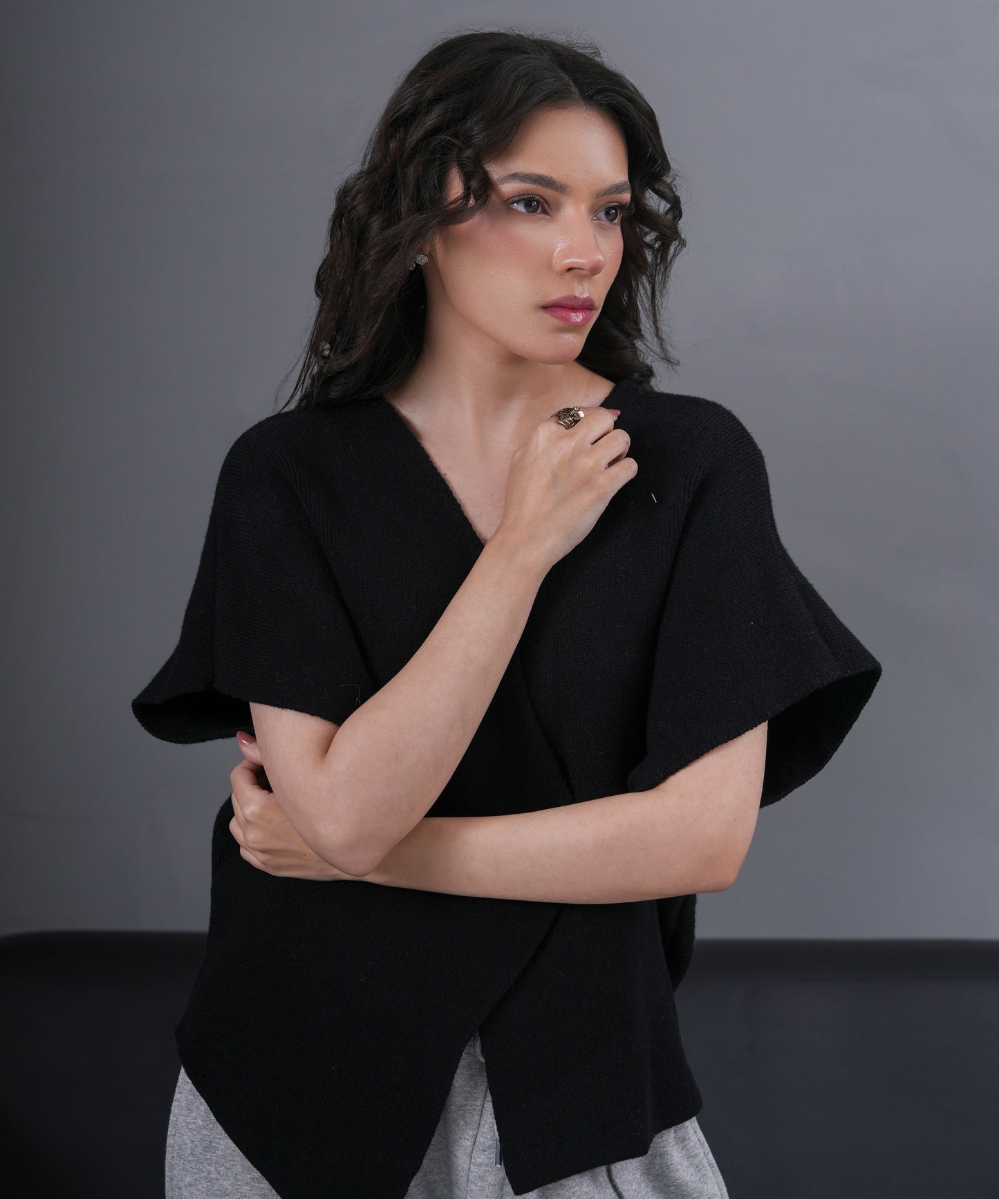 The Minimalist Cocoon Cape (Black)