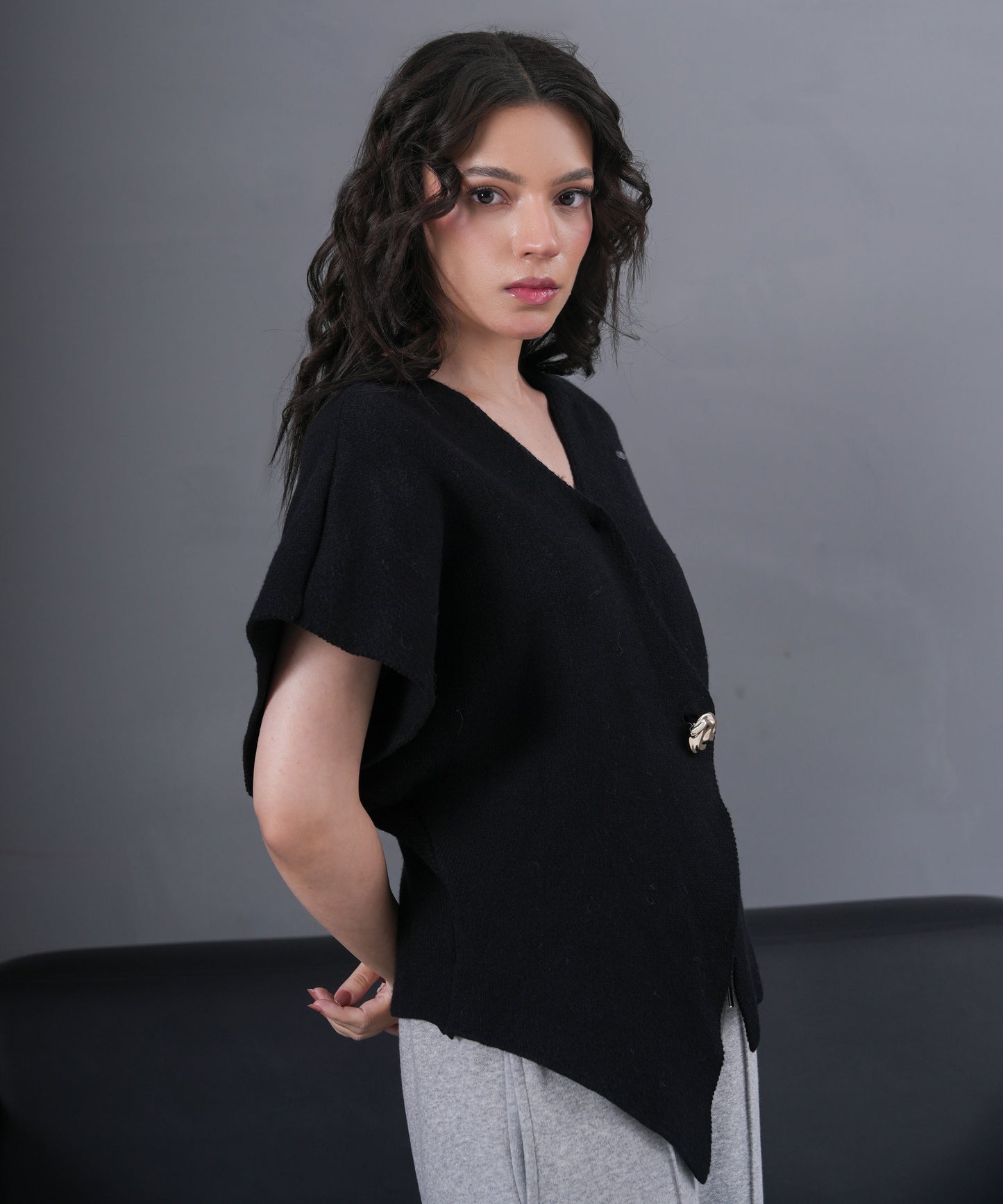 The Minimalist Cocoon Cape (Black)