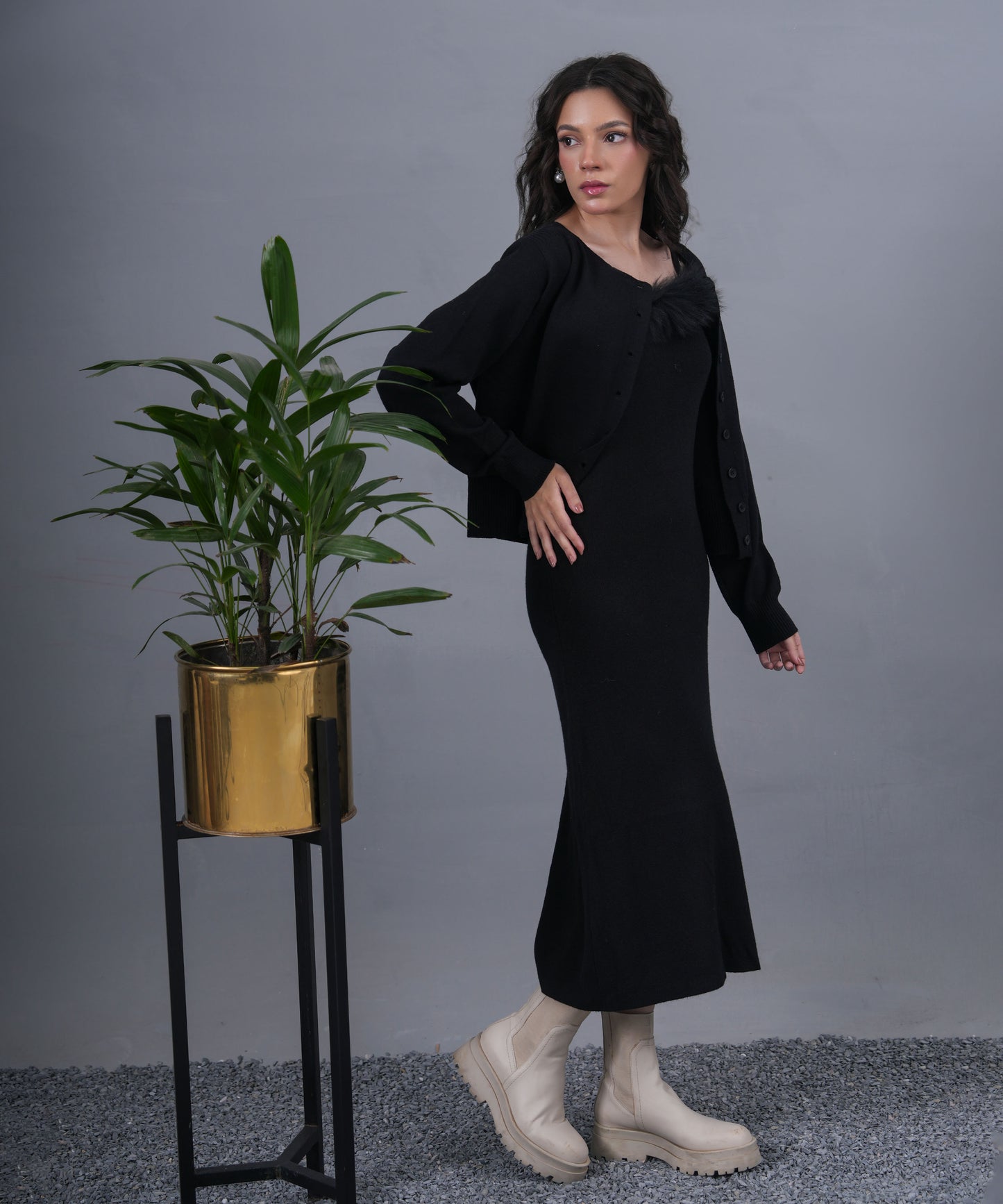 Black Off-Shoulder Knit Maxi Dress with Faux Fur